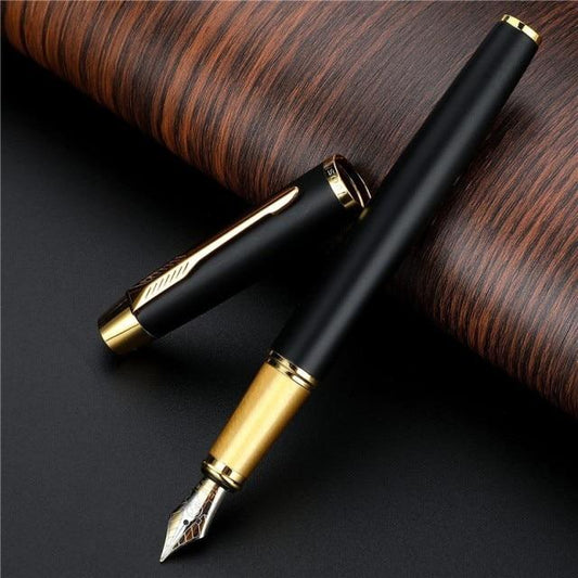 Fineries Savings Club Baker Fountain Pen